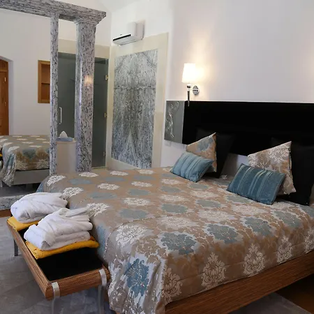 Marmoris Palace Affittacamere 4*